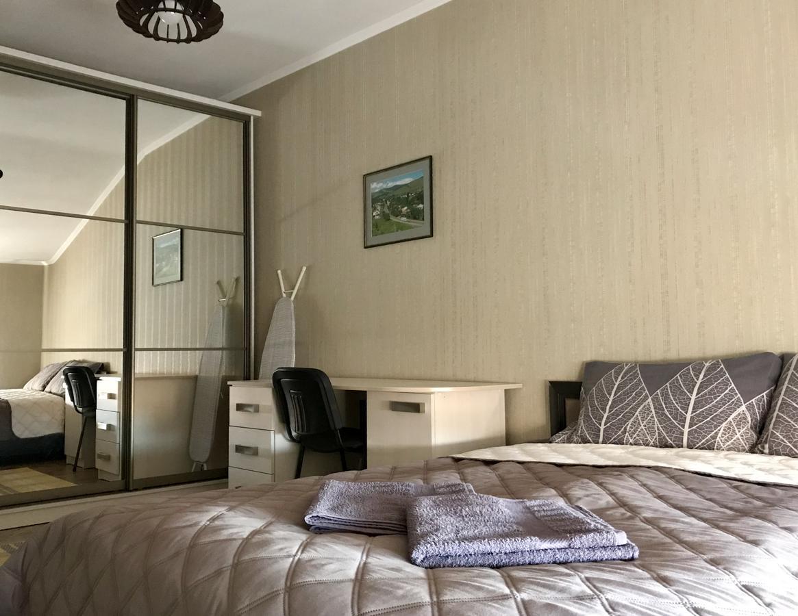 Panoramic View Top Floor Apartment In The City Center Mukačevo Exteriér fotografie